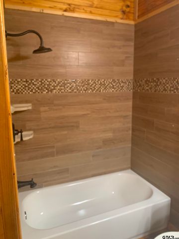 121 County Road 325, Frankston, TX 75763