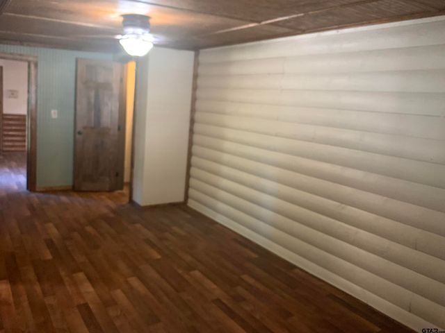 121 County Road 325, Frankston, TX 75763