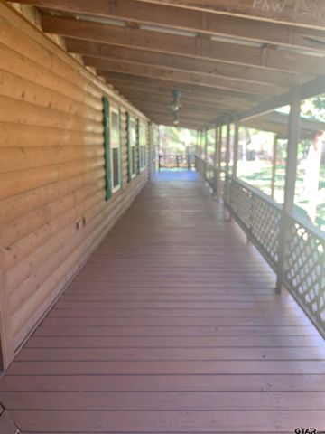 121 County Road 325, Frankston, TX 75763