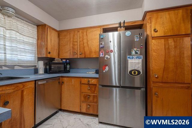 2530 Wayside Ter NE, Salem, OR 97301