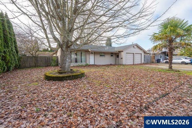 2530 Wayside Ter NE, Salem, OR 97301