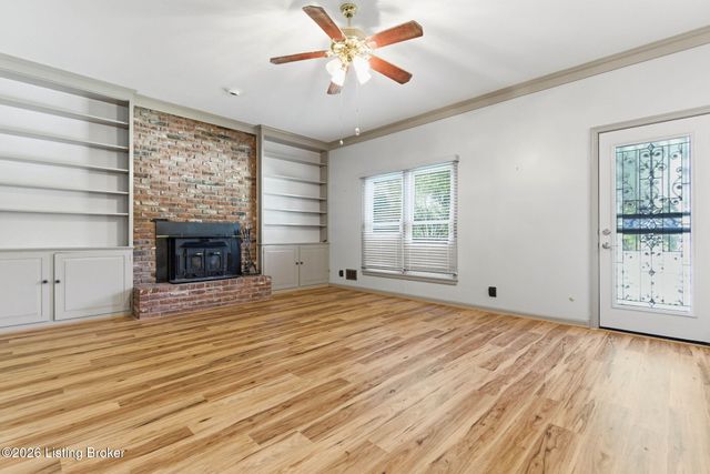 304 Cambridge Station Rd, Louisville, KY 40223