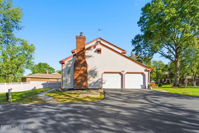 304 Cambridge Station Rd, Louisville, KY 40223