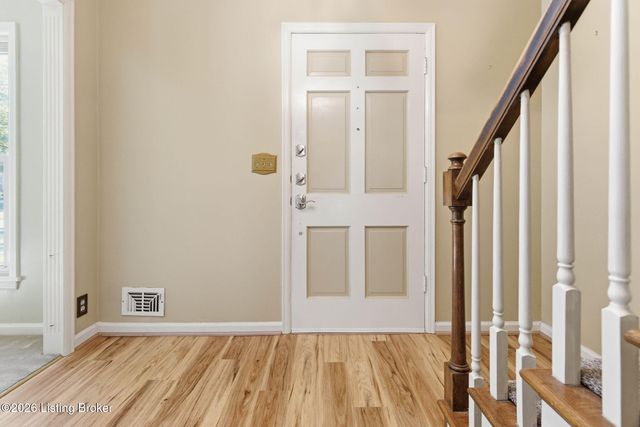 304 Cambridge Station Rd, Louisville, KY 40223