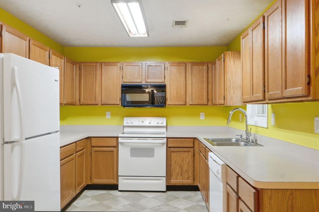105 HIBISCUS CT, La Plata, MD 20646