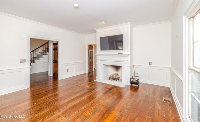 1990 N Petit Bois Street, Jackson, MS 39211