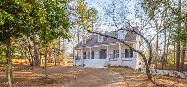 1990 N Petit Bois Street, Jackson, MS 39211