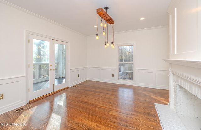 1990 N Petit Bois Street, Jackson, MS 39211