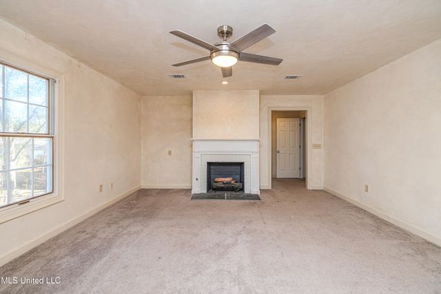 1990 N Petit Bois Street, Jackson, MS 39211