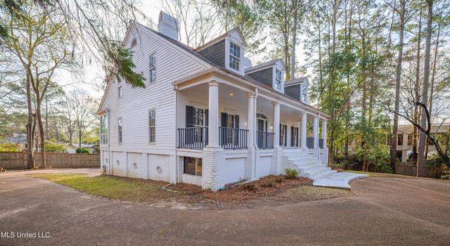 1990 N Petit Bois Street, Jackson, MS 39211