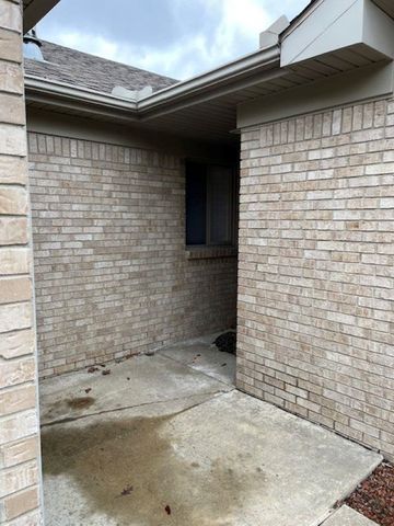 16131 Blue Spruce Lane, Clinton Township, MI 48035