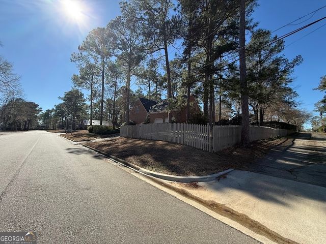 2601 Ridgewood Lane, Albany, GA 31707