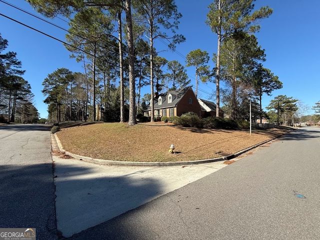 2601 Ridgewood Lane, Albany, GA 31707