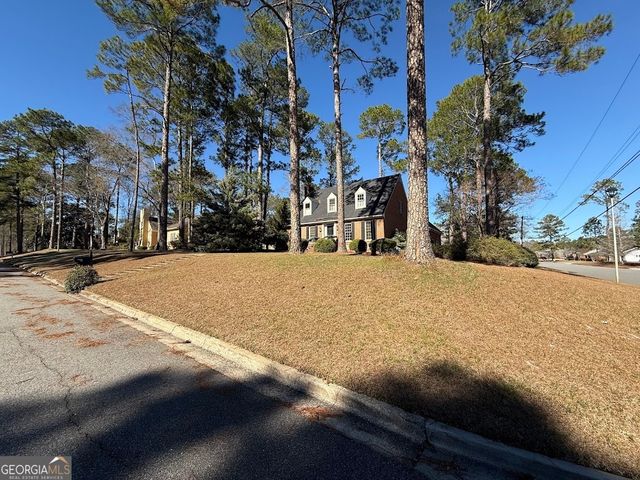 2601 Ridgewood Lane, Albany, GA 31707