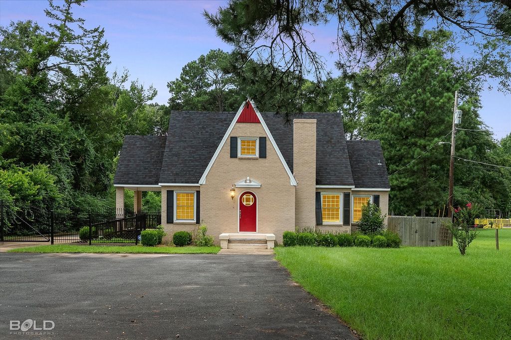 3421 N Market Street, Shreveport, LA 71107