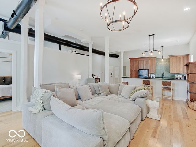 970 Fort Wayne Avenue 207, Indianapolis, IN 46202