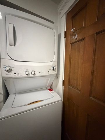 14 Derne Street 2, Boston, MA 02114
