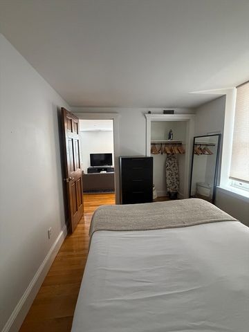 14 Derne Street 2, Boston, MA 02114