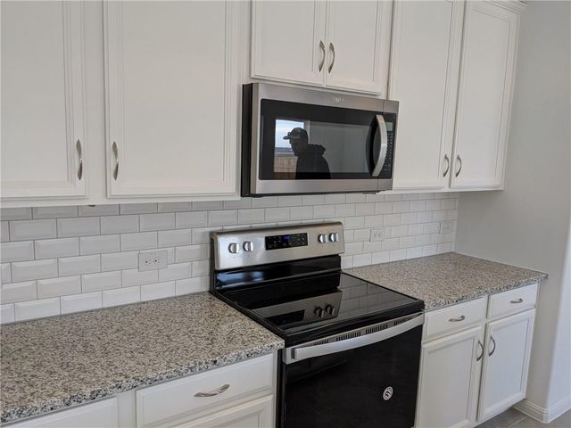 6705 Routenburn ST, Austin, TX 78754