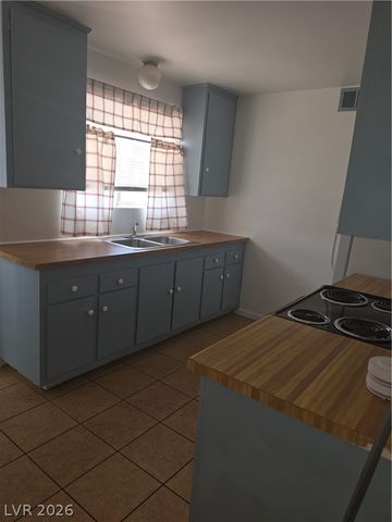 3204 North Michael Way 3, Las Vegas, NV 89108