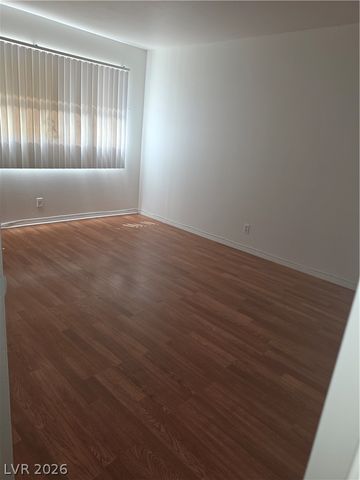 3204 North Michael Way 3, Las Vegas, NV 89108
