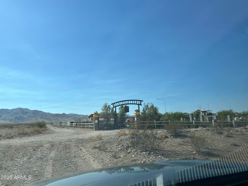 Image 14 of property listing at xxxxxx N Becky Road 322, Dolan Springs, AZ 86441