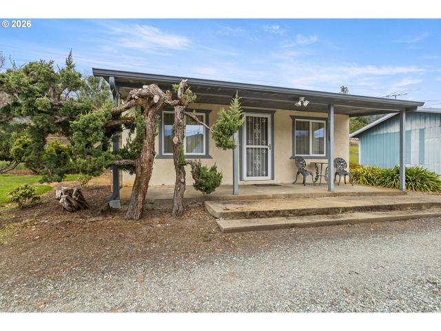 128 MARKET Ln, Myrtle Creek, OR 97457