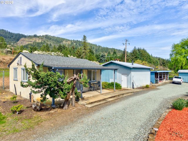 128 MARKET Ln, Myrtle Creek, OR 97457