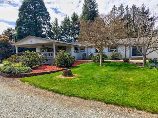 128 MARKET Ln, Myrtle Creek, OR 97457