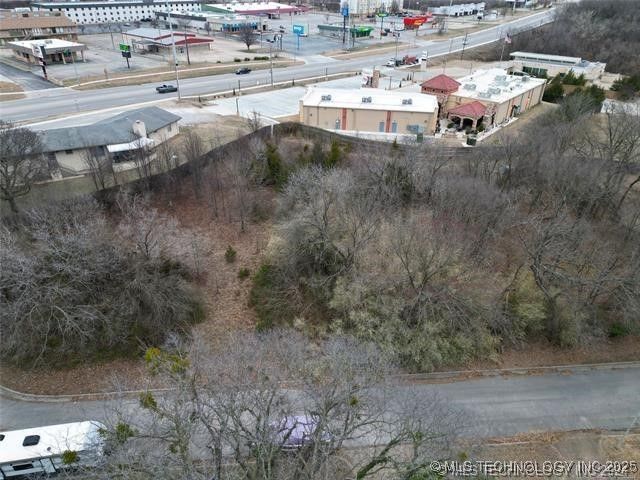 SE Ravenwood Court, Bartlesville, OK 74006