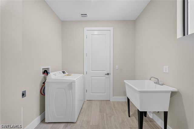 18 Scott AVE, Lehigh Acres, FL 33936