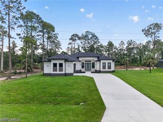 18 Scott AVE, Lehigh Acres, FL 33936