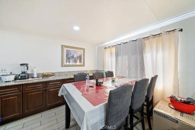 250 N Linden Avenue 327, Rialto, CA 92376