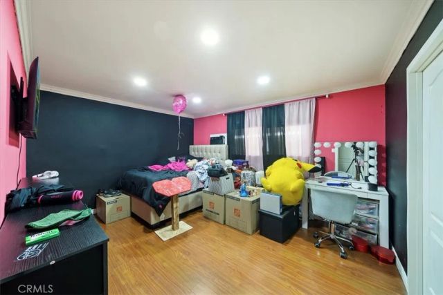 250 N Linden Avenue 327, Rialto, CA 92376