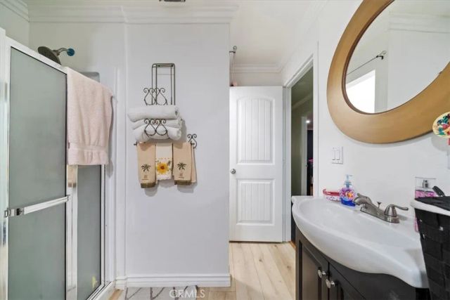 250 N Linden Avenue 327, Rialto, CA 92376