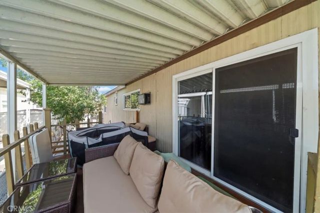 250 N Linden Avenue 327, Rialto, CA 92376