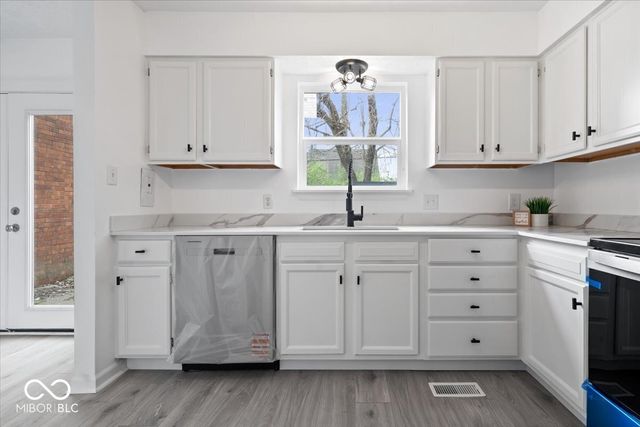 7467 Woodshire Place, Indianapolis, IN 46217