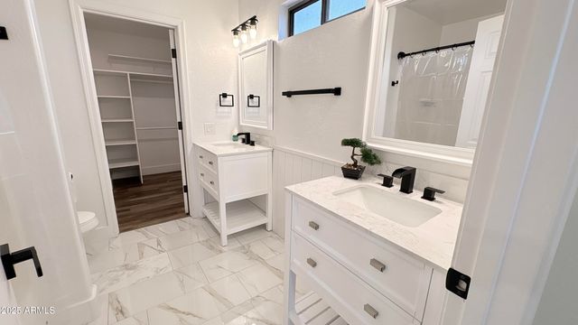 10562 W ALVARADO Road, Avondale, AZ 85392