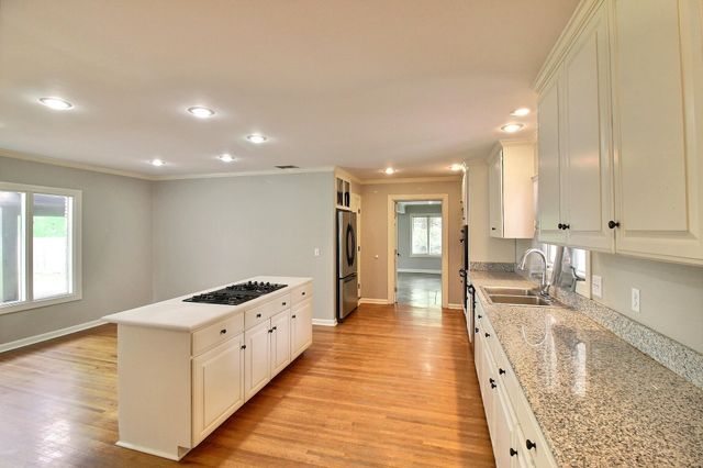 7572 WILLEY RD, Germantown, TN 38138