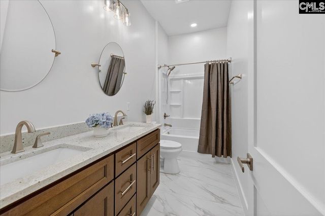 704 Harbor View Drive, Prosperity, SC 29227