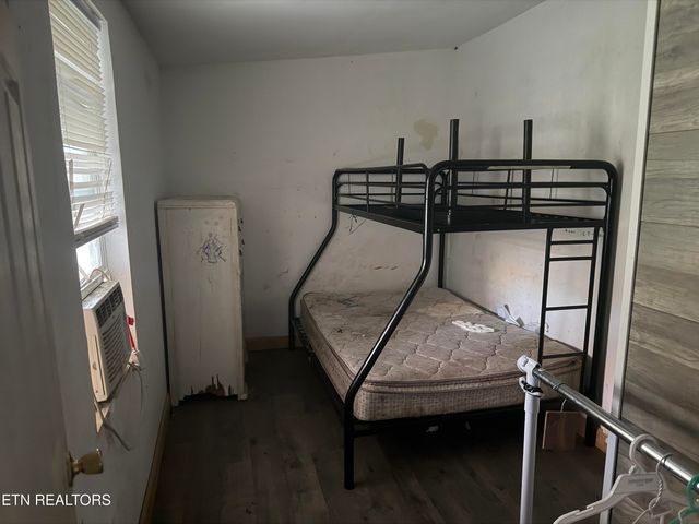 123 Baumgartner Rd, Harriman, TN 37748