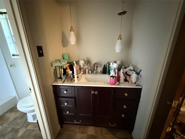 9838 Camay Drive, Houston, TX 77016