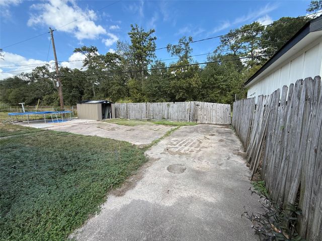 9838 Camay Drive, Houston, TX 77016