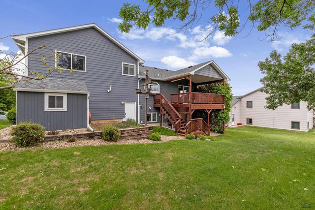 551 FOX RUN DR, Rapid City, SD 57701