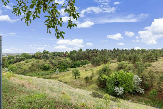 551 FOX RUN DR, Rapid City, SD 57701