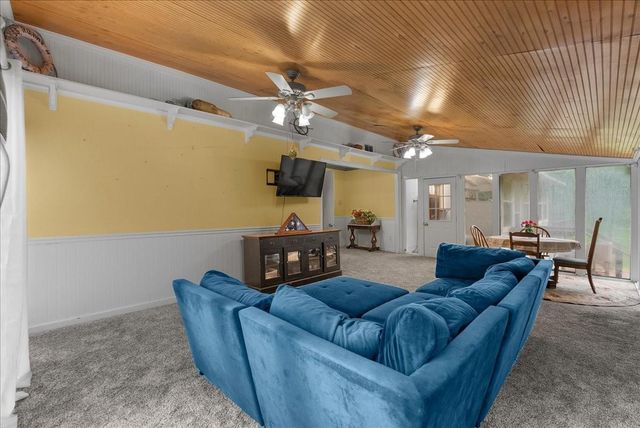 271 Private Road 456, Dayton, TX 77535