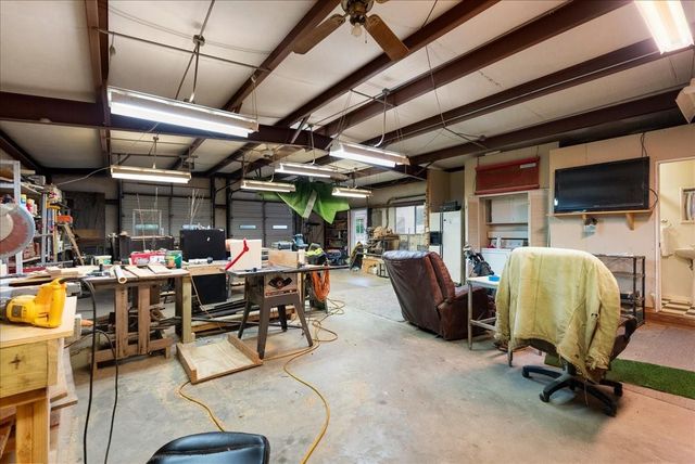 271 Private Road 456, Dayton, TX 77535