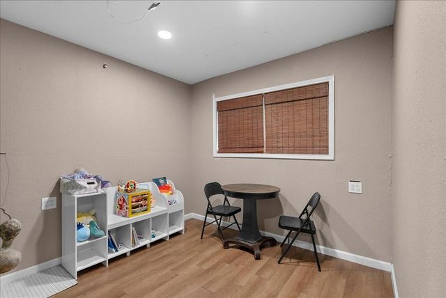 271 Private Road 456, Dayton, TX 77535