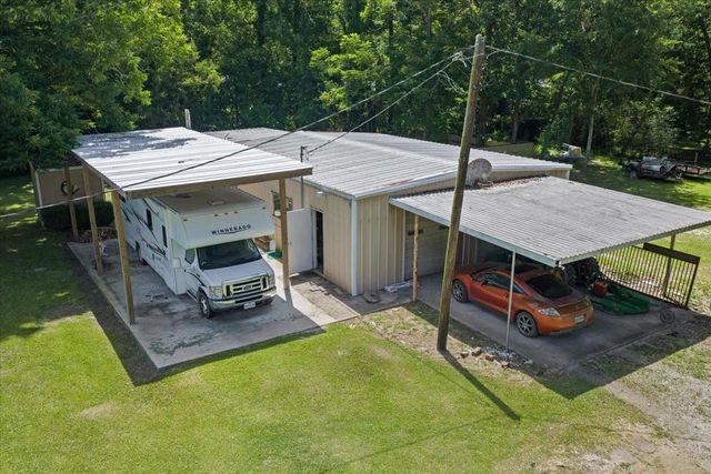 271 Private Road 456, Dayton, TX 77535