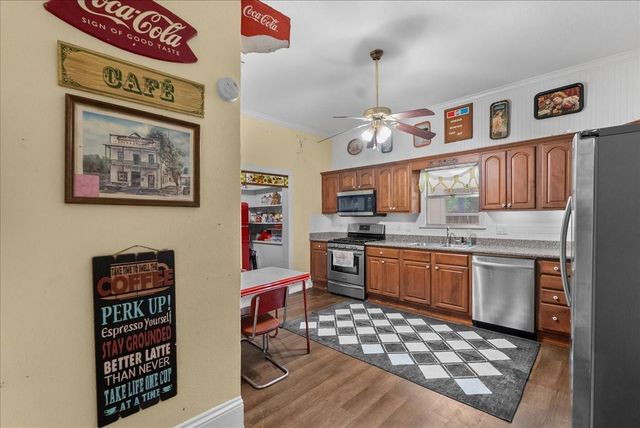 271 Private Road 456, Dayton, TX 77535